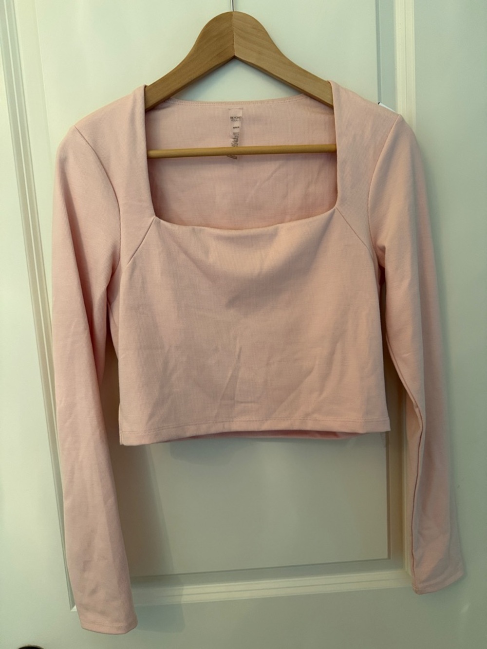 Beyond Yoga Heather Rib Frame Cropped Pullover Top Long Sleeve Pink Haze size M
